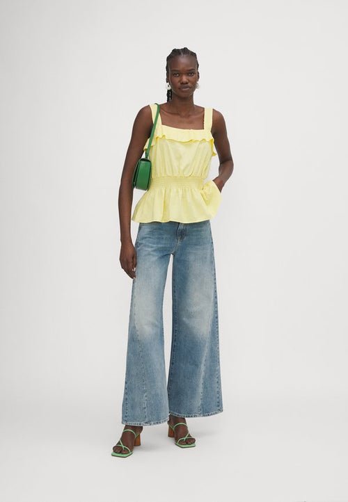 3x1 MID RISE WIDE LEG FIT