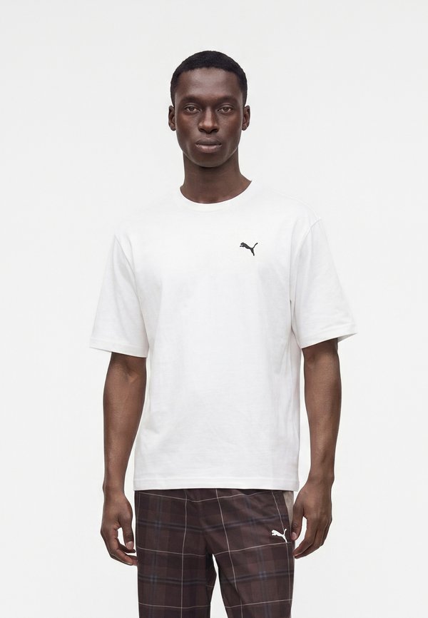 Puma BOXY TEE - Basic T-shirt - white