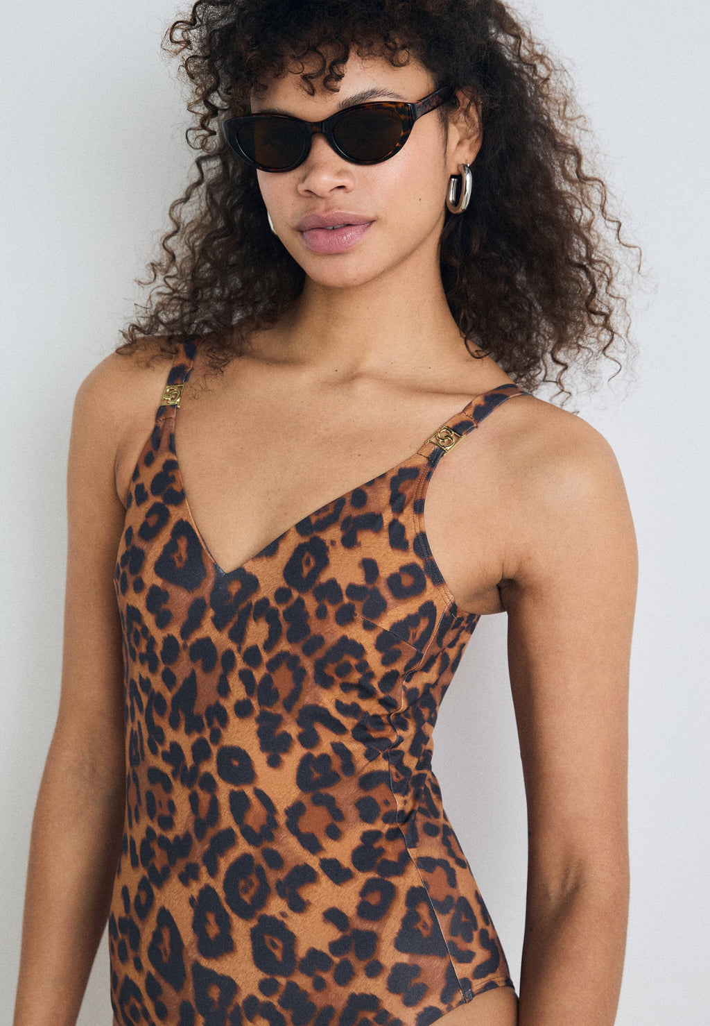 WIREFREE TRIANGLE SPACER SWIMSUIT Media 5