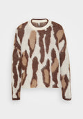 Braun und cremefarbener Pullover mit Muster in einer weichen, flauschigen Textur, mit Rundhals und lockerer Passform, der abstrakte Formen zeigt, die an Tierfell erinnern.