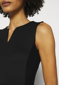 Anna Field SLEEVELESS HIGH V NECKLINE DRESS - Shift dress - black