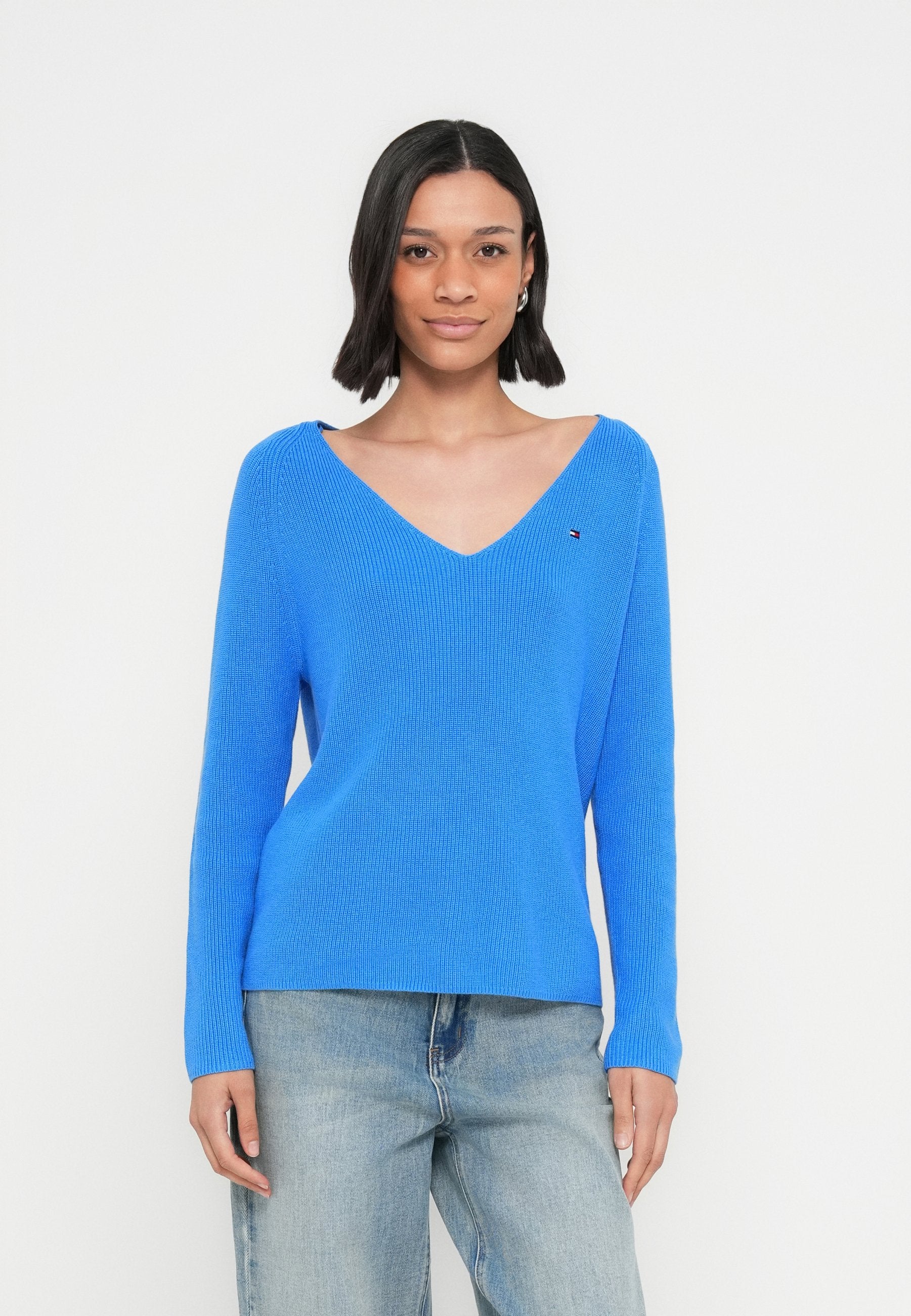 CARDI STITCH Media 3