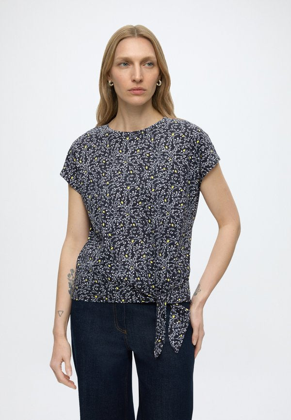 TOM TAILOR T-SHIRT ALLOVERPRINTED - Print T-shirt - navy small leaves design