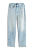 Hellblaue, gerade geschnittene Jeans mit fünf Taschen, Reißverschluss und einem kleinen Tommy Hilfiger Logo auf dem vorderen Bund und der Münztasche.