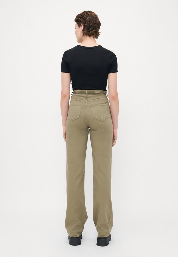 Vero Moda Tall VMTESSA COLORED