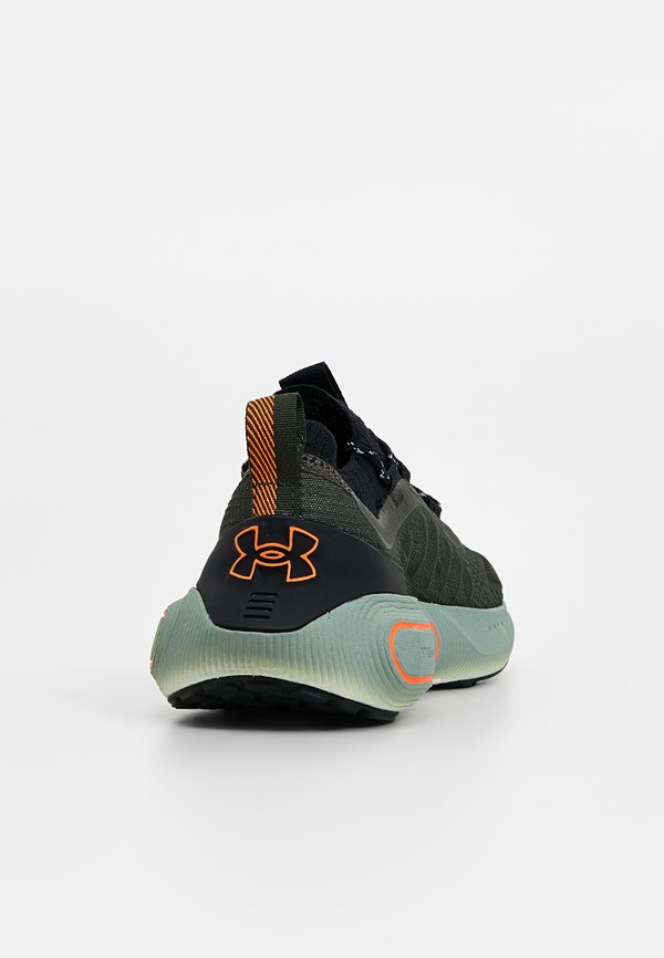 Under Armour PHANTOM 4