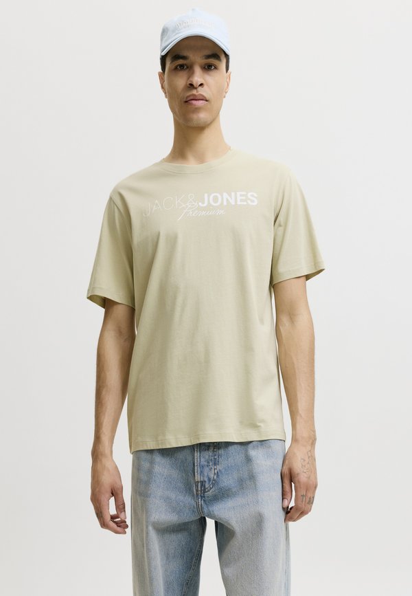 Jack & Jones JPRBLANEO TEE - Print T-shirt - alfalfa