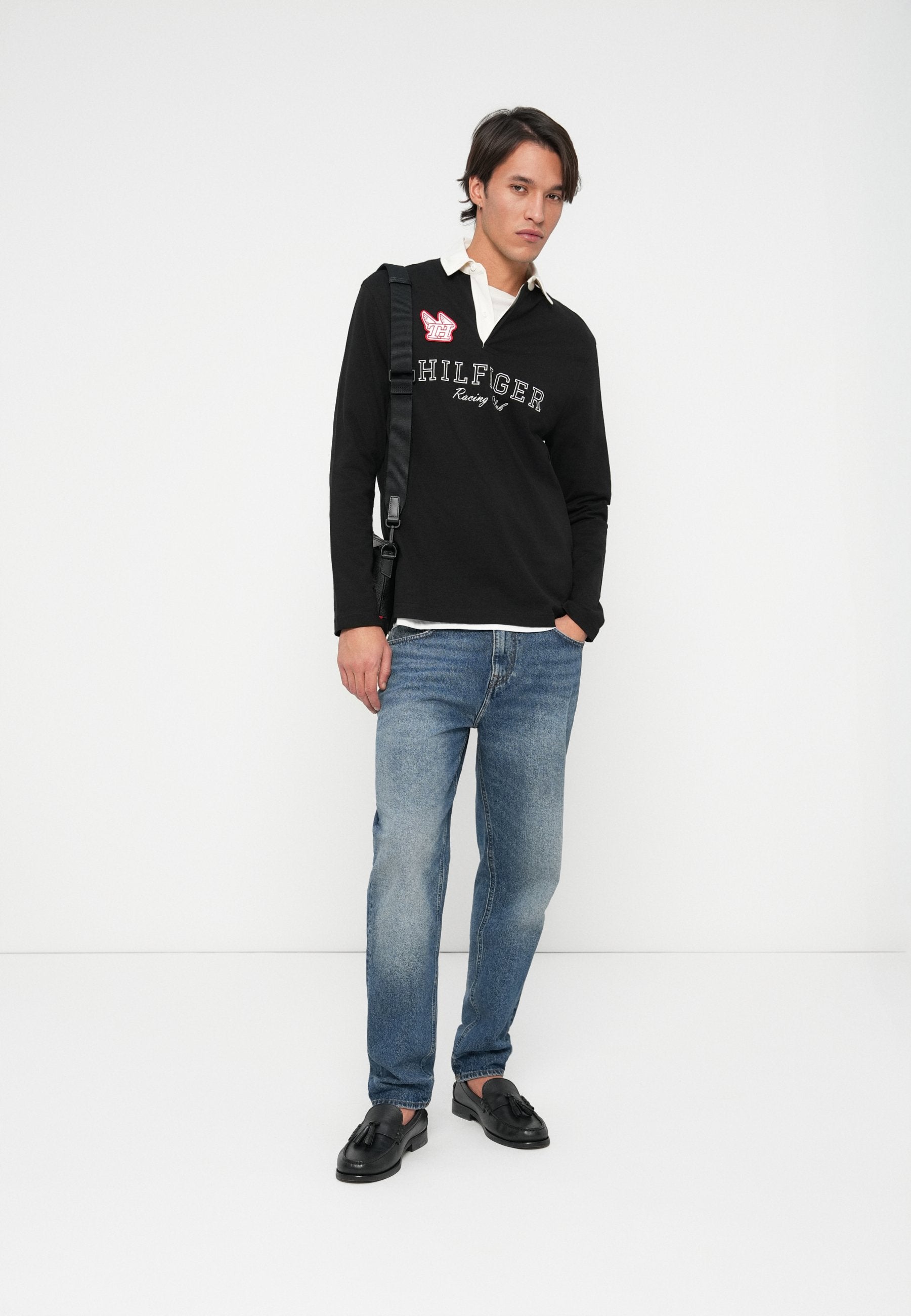 LOGO APPLIQUÉ RELAXED RUGBY POLO SHIRT Media 2