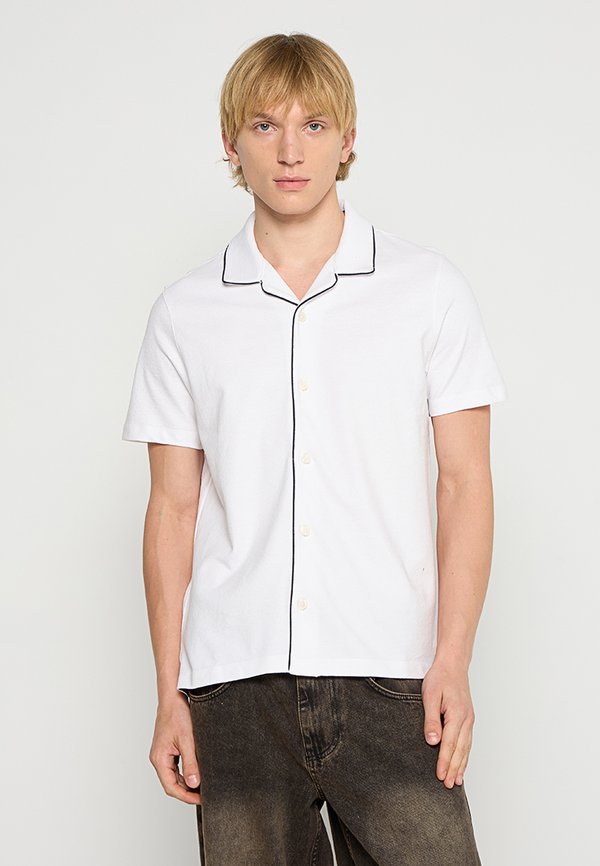 Ted Baker REGULAR FIT