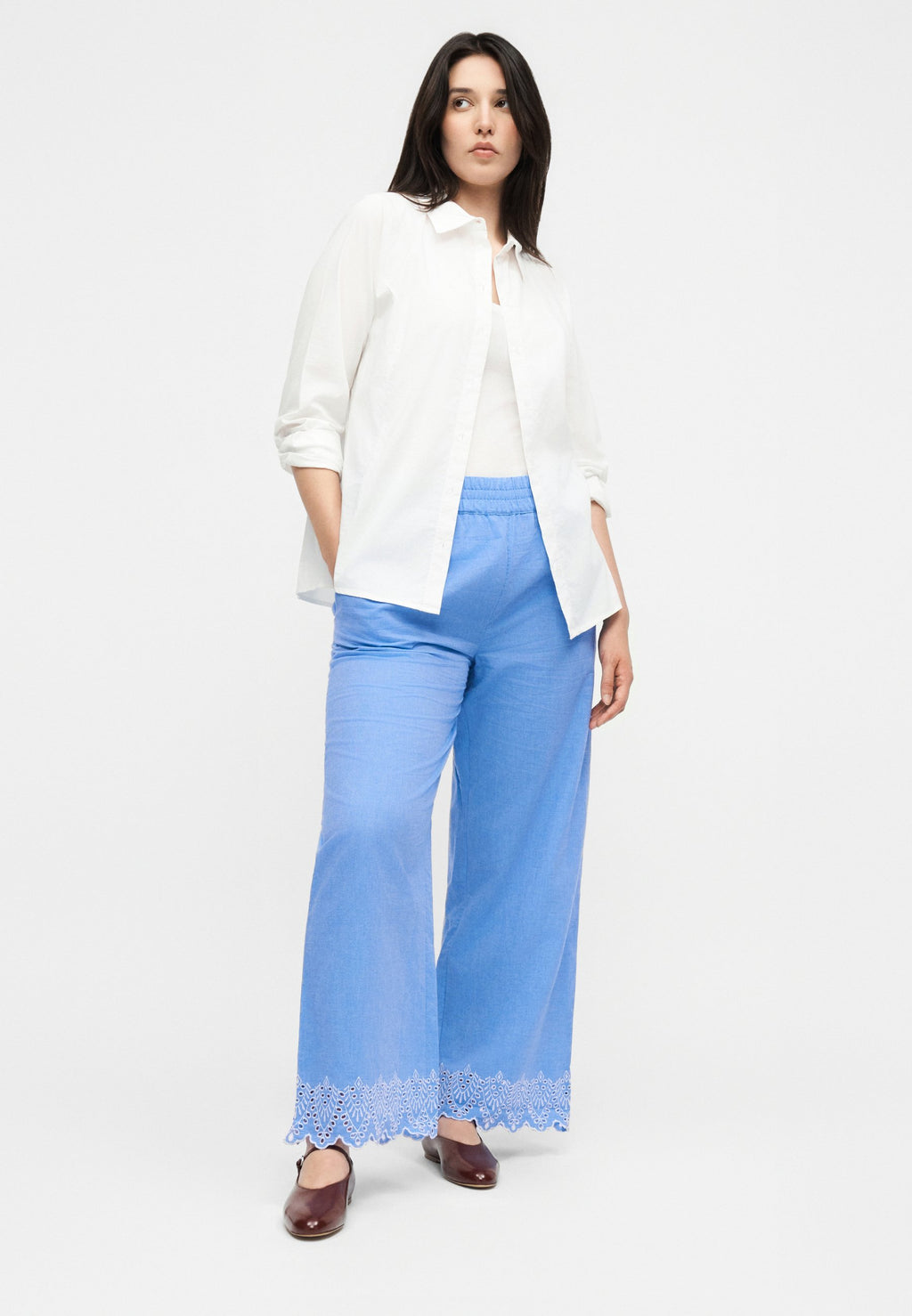 CARPAULA PULL UP PANT Media 5