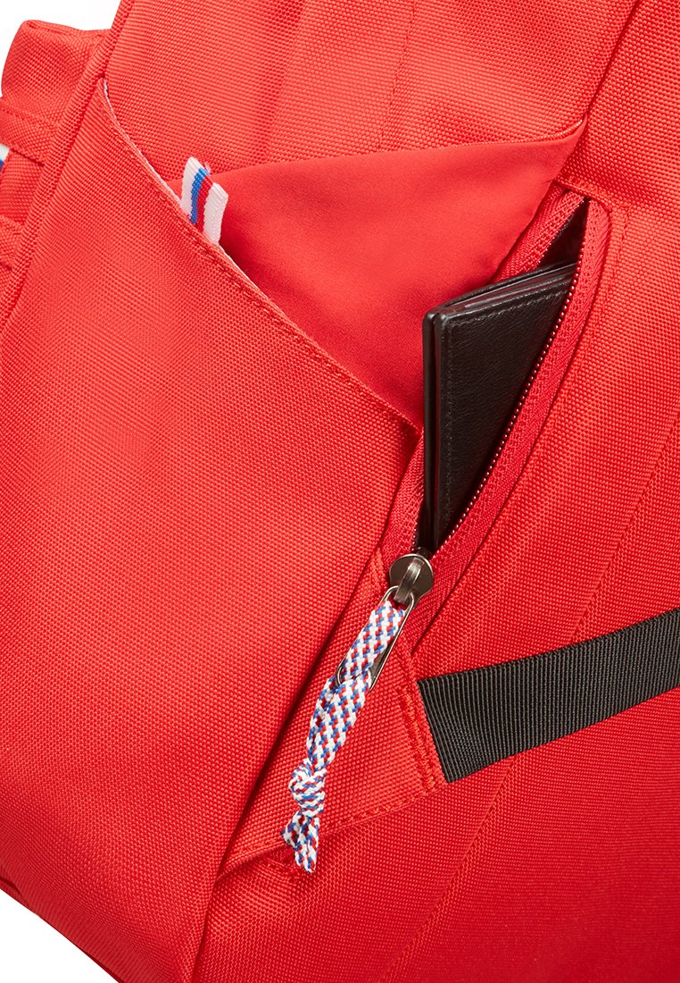 American Tourister