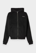 Schwarzer Fleece-Hoodie mit Reißverschluss, Vorderentaschen und gerippten Bündchen. Weiche Textur mit einem lässigen, entspannten Schnitt. Kleines Logodetail auf der Brust.