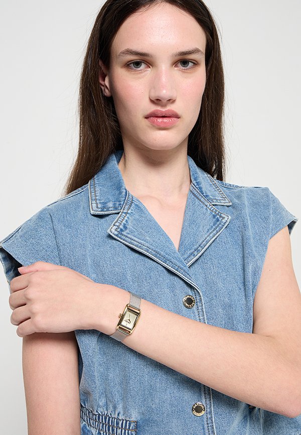 DKNY