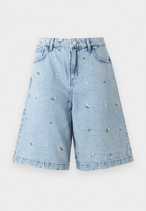 ONLY ONLDORSI CASSIE - Denim shorts - light blue denim