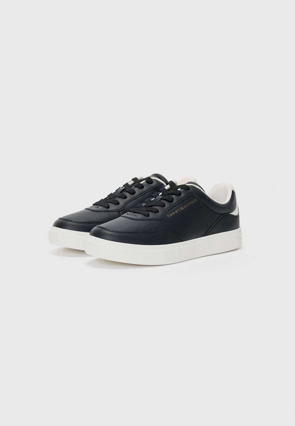 CASUAL CUPSOLE Media 2