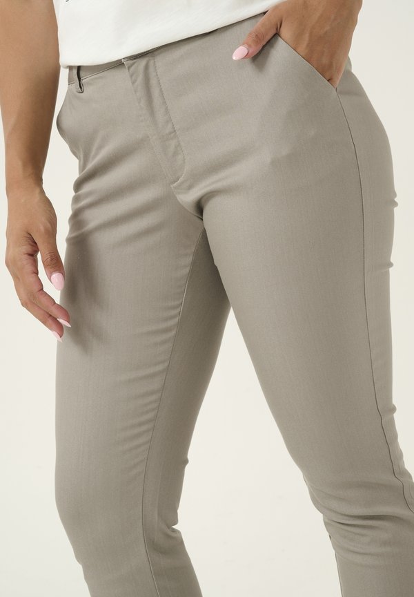 Kaffe KALEA CHINO