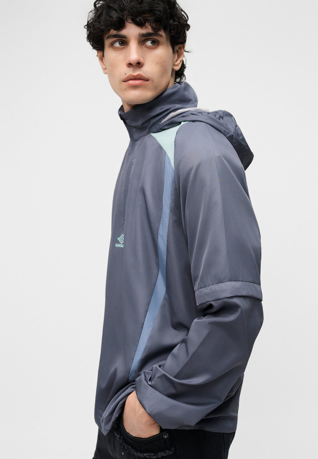 Umbro ZIP OFF SLEEVE WIND JACKET