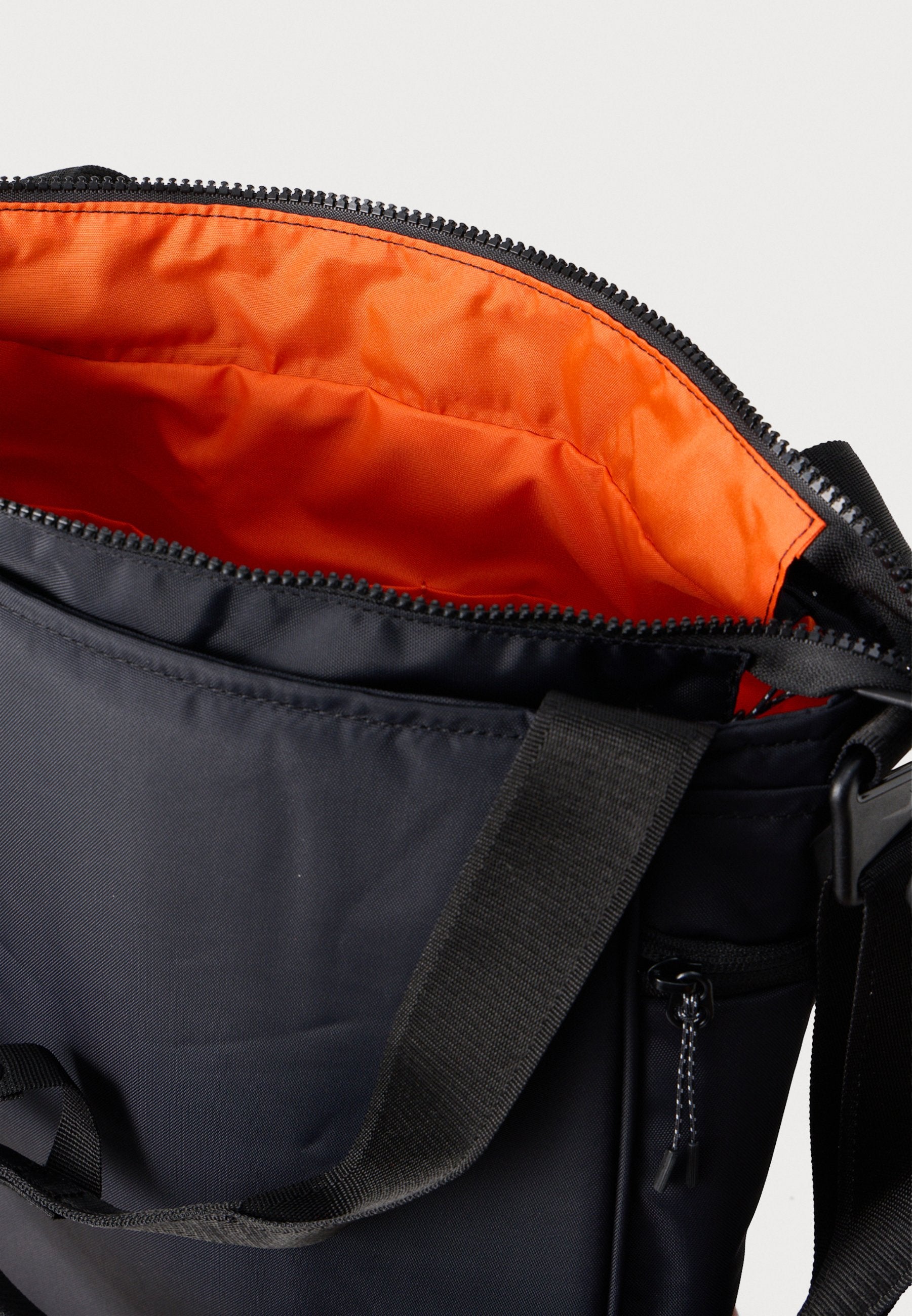 Nike Sportswear COMMUTE TOTE UNISEX