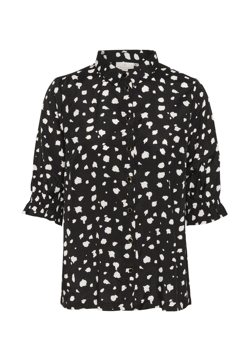 Schwarze Kurzarm-Bluse mit weißen Pinselstrichmotiven, ausgestattet mit kurzen Puffärmeln und einem strukturierten Kragen. Glattes Material mit lockerer Passform.
