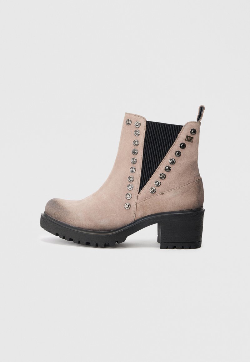 Lazamani Ankle Boot Media 1