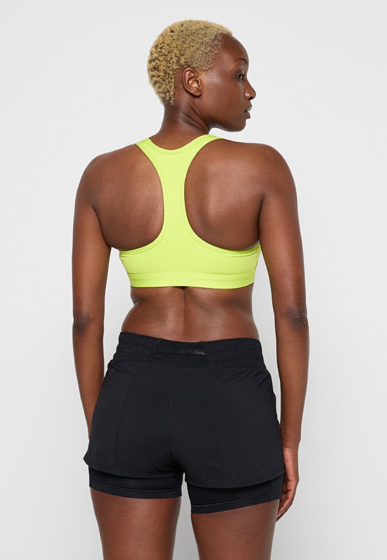 Nike Performance