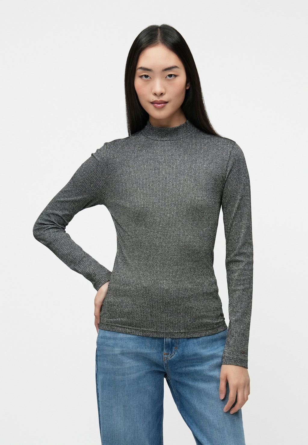 FESTIVE METALLIC SLIM LONG SLEEVE TOP Media 5