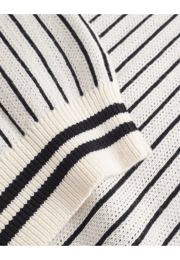 Les Deux YALE PINSTRIPE V NECK VEST UNISEX
