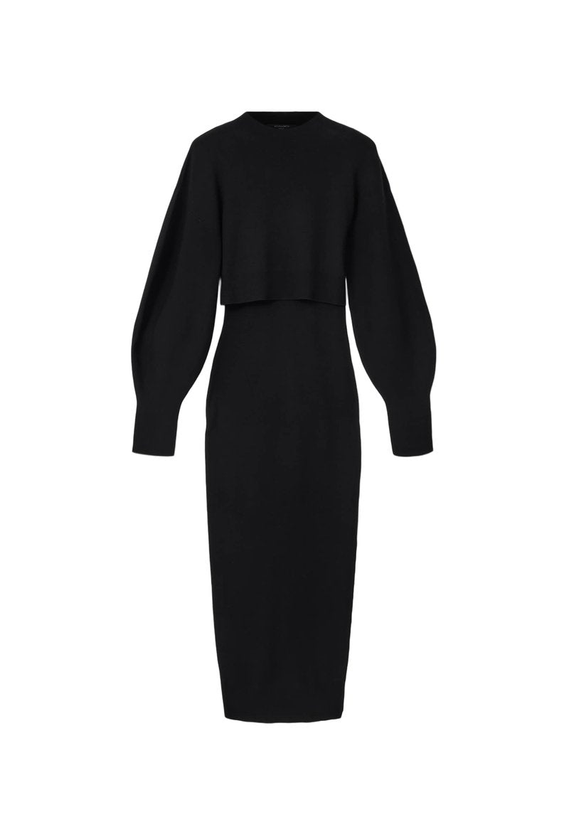 Schwarzes Strickkleid mit figurbetonter Silhouette, kurzen langen Ärmeln und hohem Ausschnitt, mit glatter Textur und knöchellangem Design.