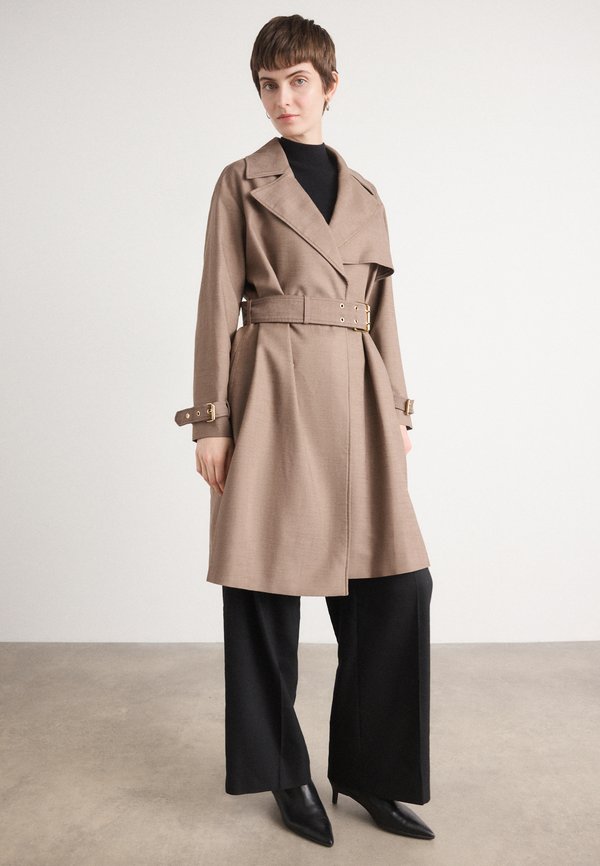 MARCIANO BY GUESS CHRISTINA