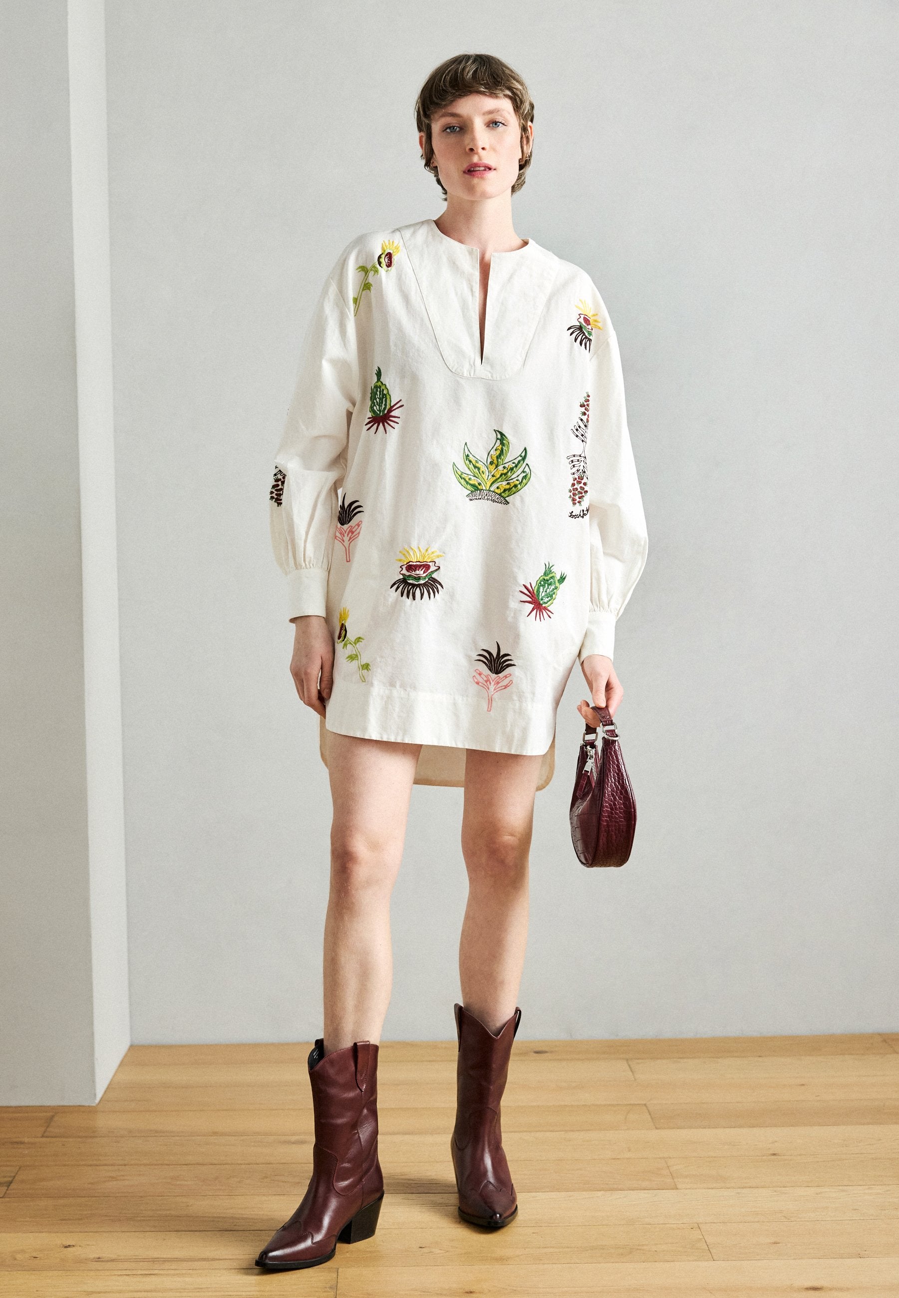 Scotch & Soda EMBROIDERED SHORT BIB DRESS