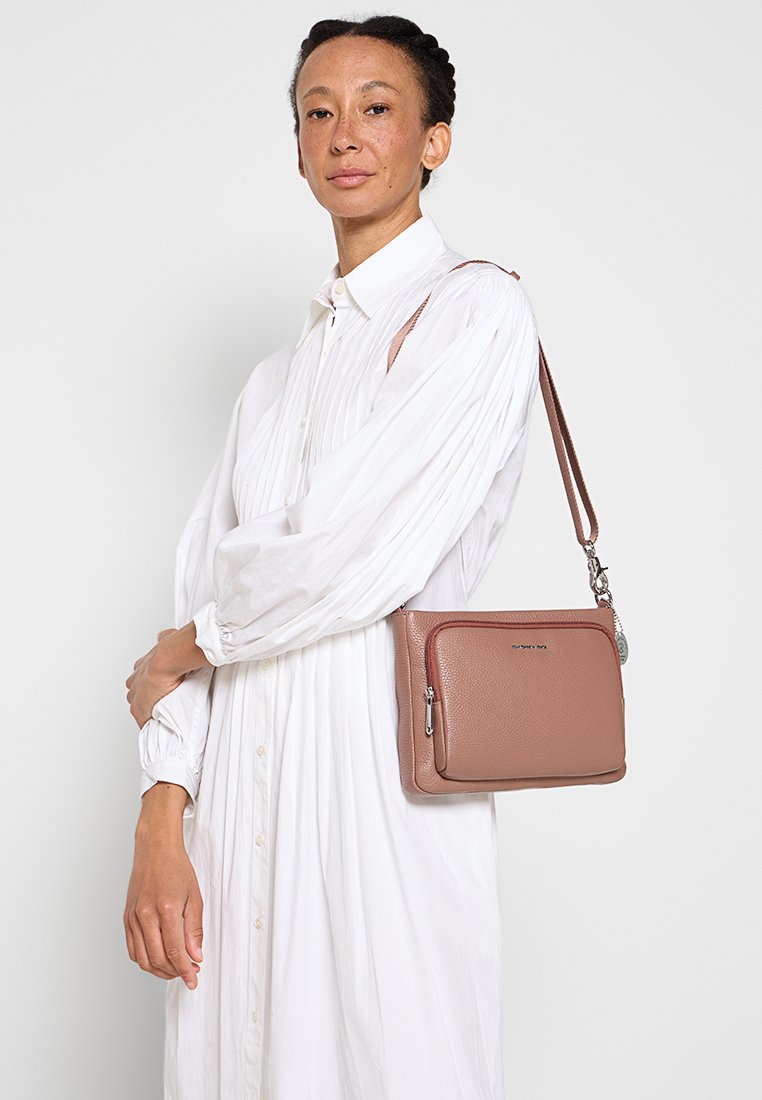 Mandarina Duck MELLOW