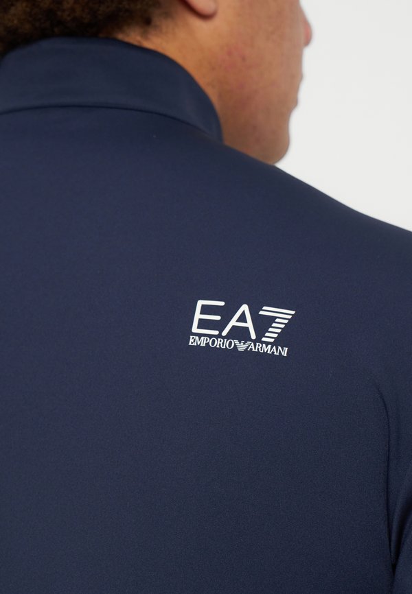 EA7 Emporio Armani