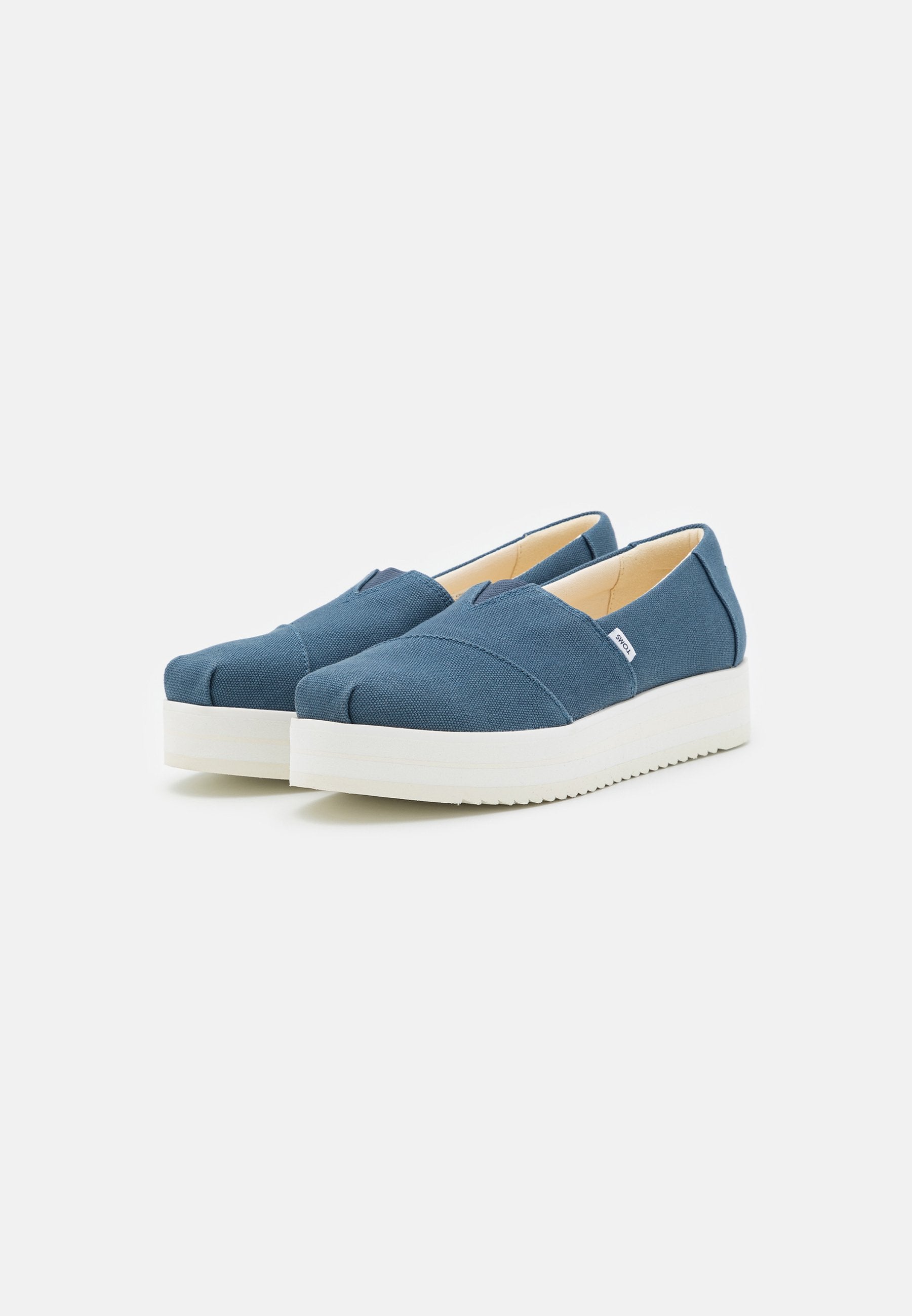 TOMS MIDFORM