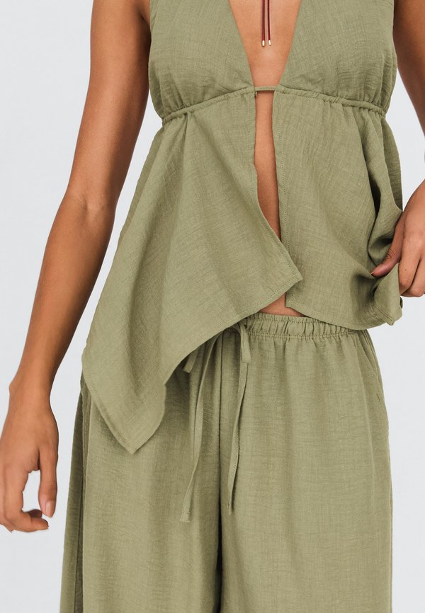 Bershka Blouse - khaki