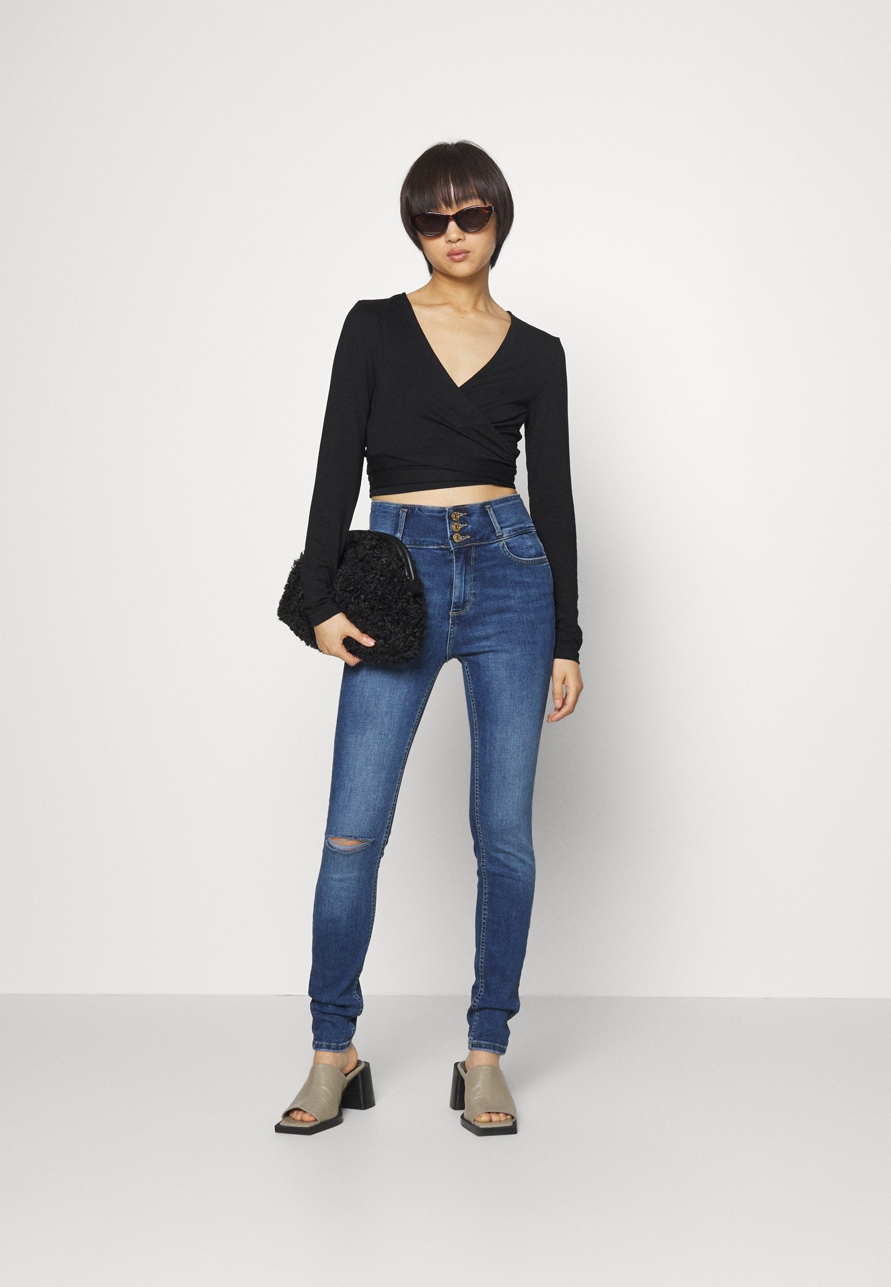 ONLHUSH WAISTBAND Media 2