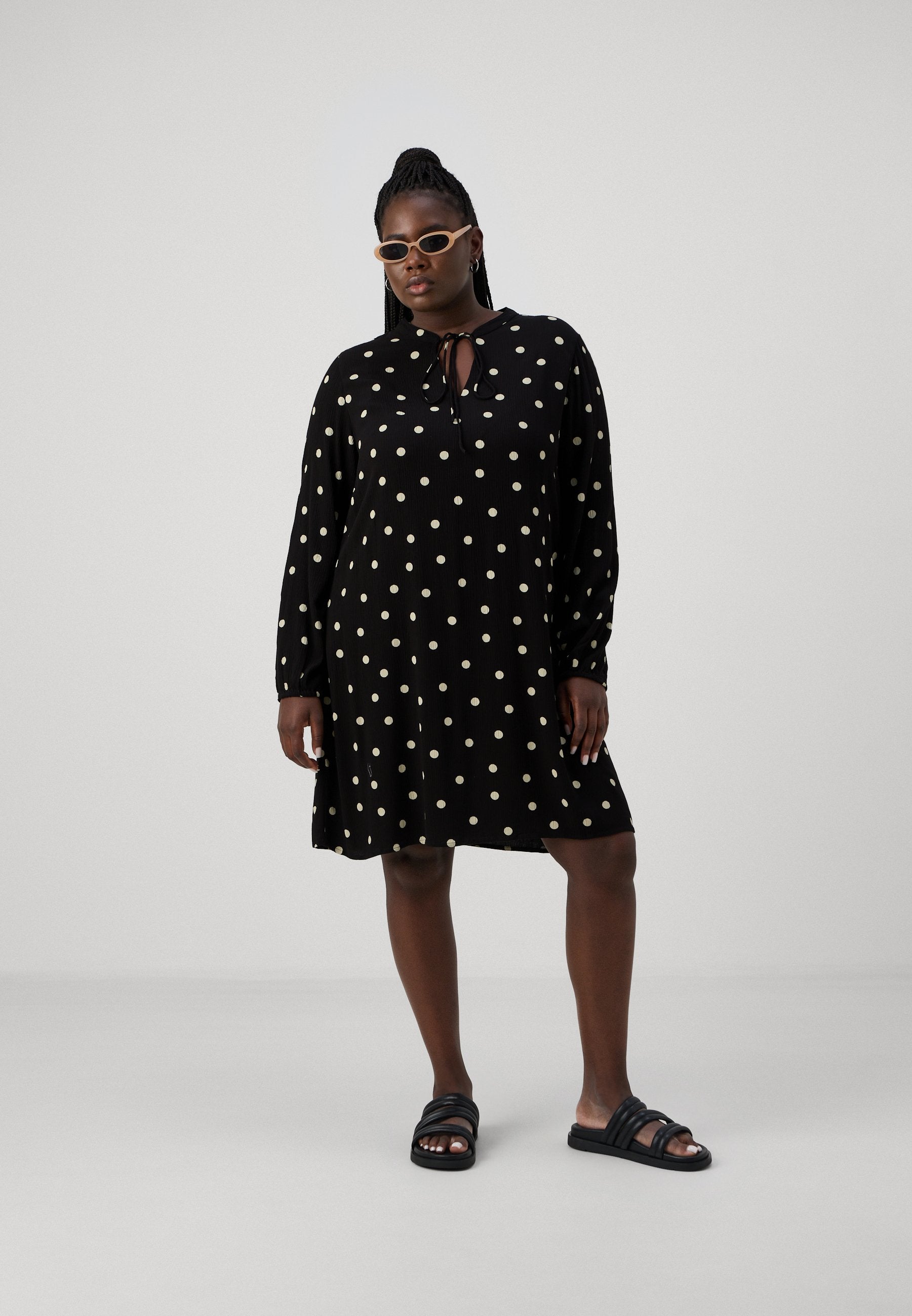 CARDIONA LIFE DRESS Media 2