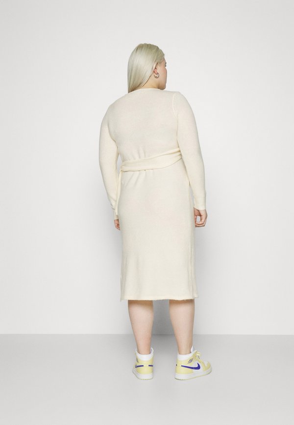 EVOKED VILA VIEMMA DRESS