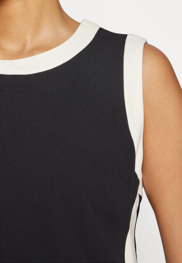 DKNY CONTRAST NECK AND SIDES