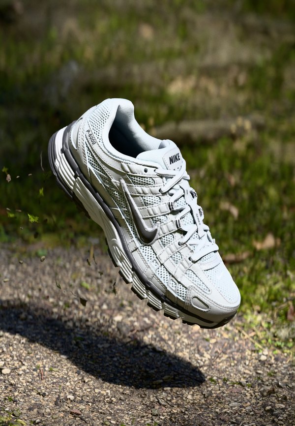 Nike Sportswear P 6000 - Trainers - white/metallic silver-coloured/pure platinum/black
