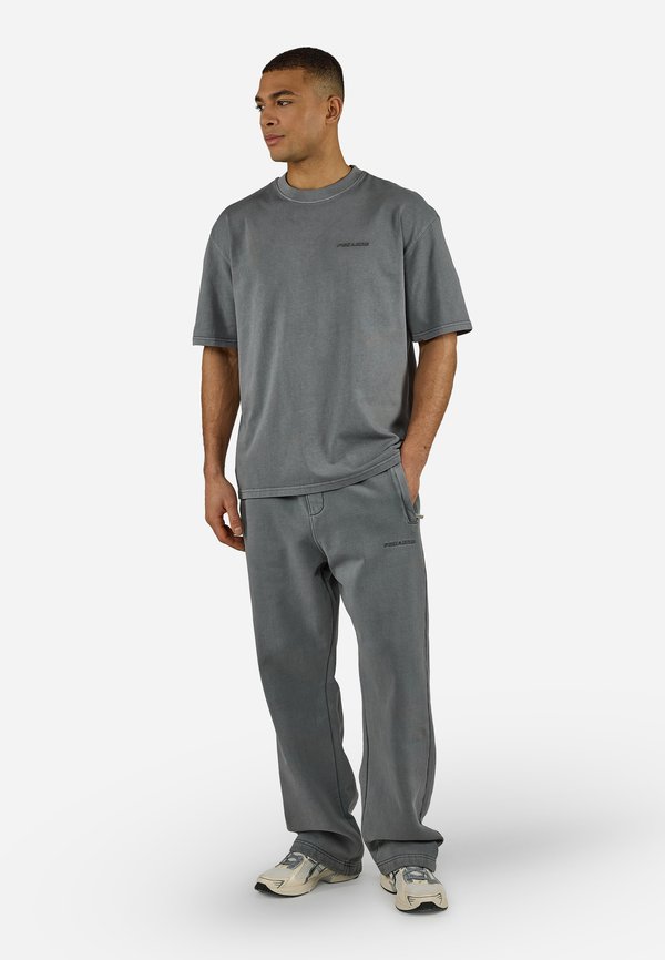 Pegador LOGO OVERSIZED TEE