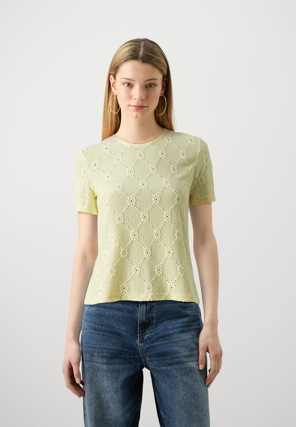 Pieces PCSANNI O NECK EMBRODERY