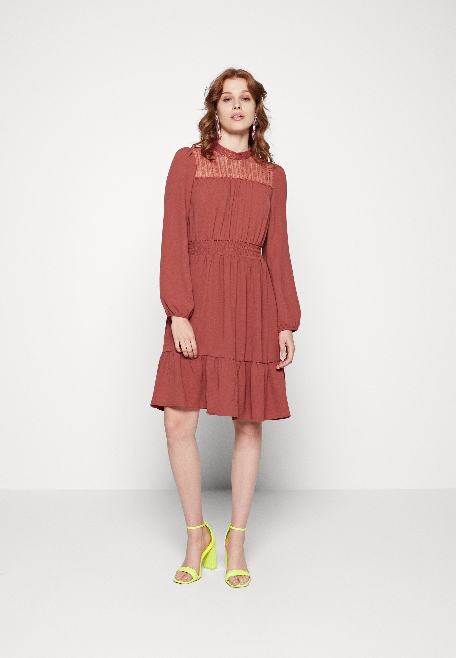 ONLMETTE NECKDRESS Media 3