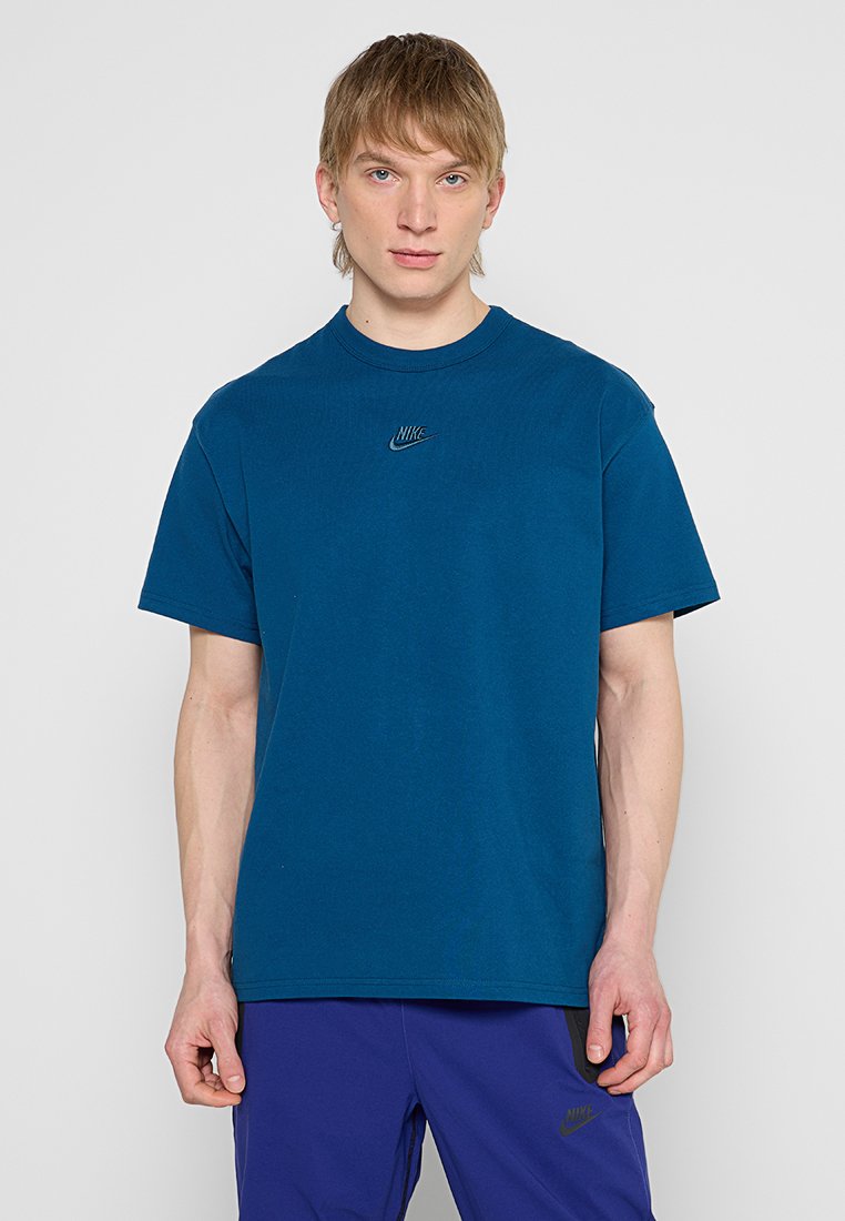 Nike Sportswear