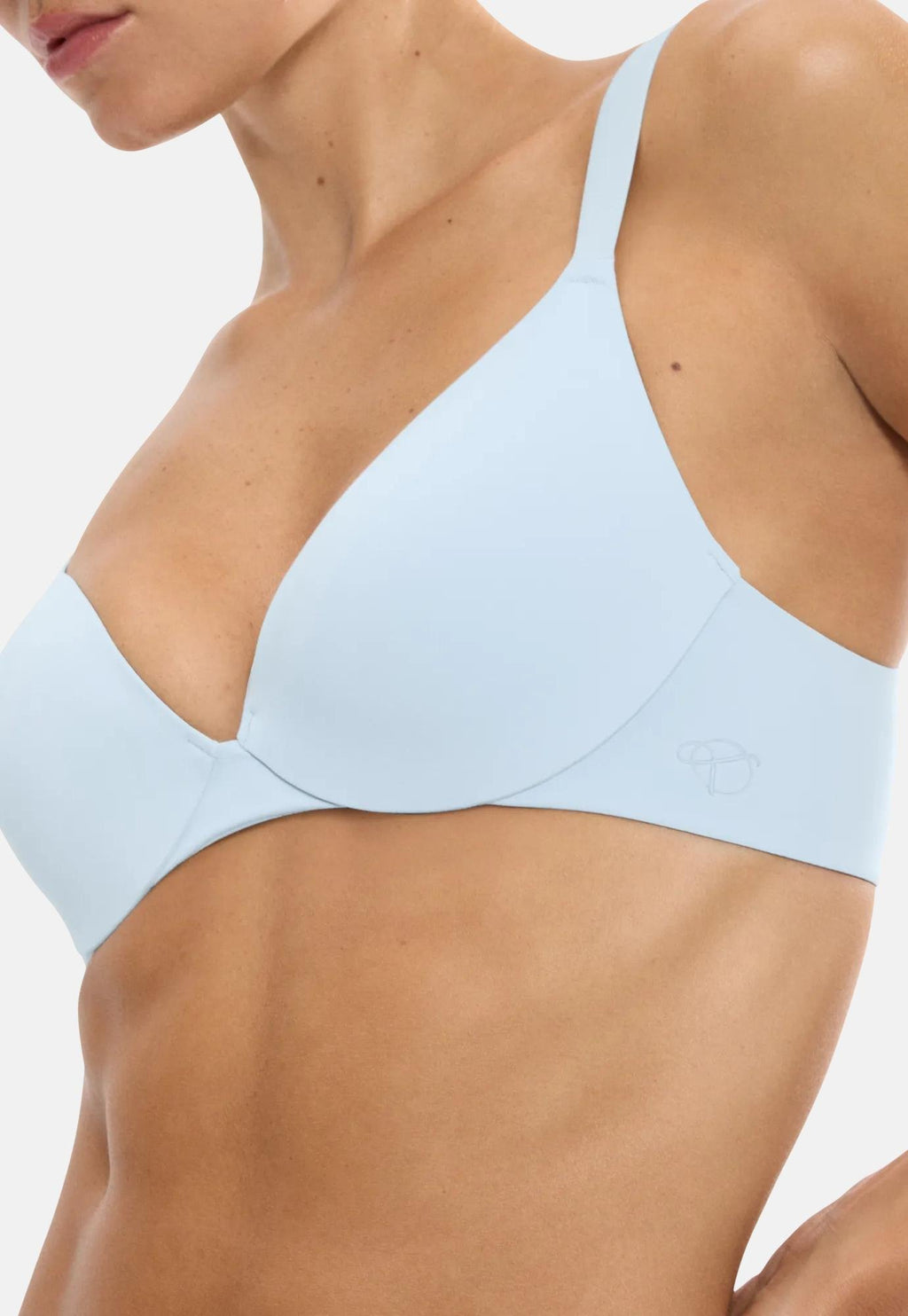 Triumph BODY MAKE-UP ILLUSION