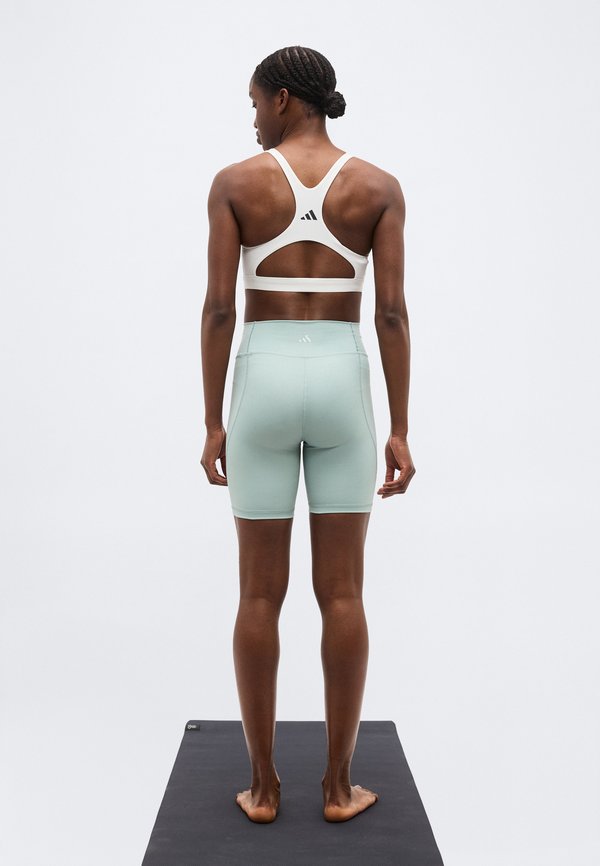 adidas Performance ALL ME ESSENTIALS 7INCH