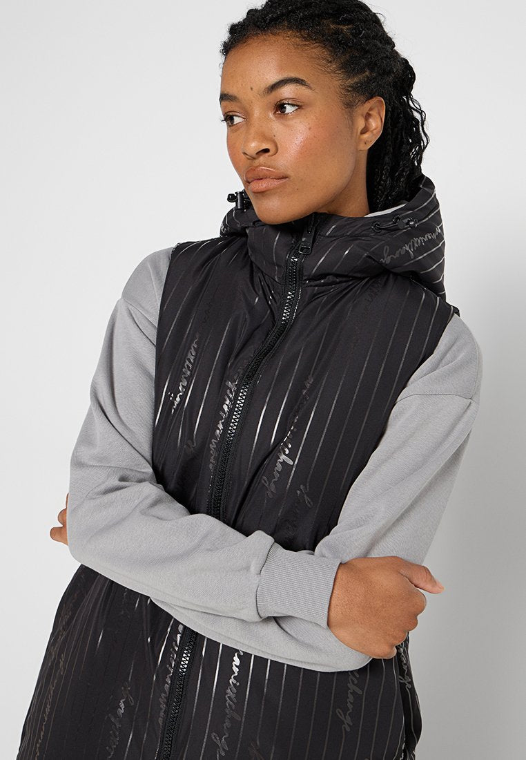 Armani Exchange Weste Media 4