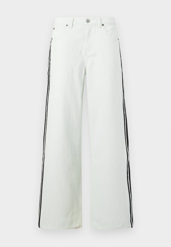 adidas Originals FIREBIRD JEANS - Wide Leg - cloud white