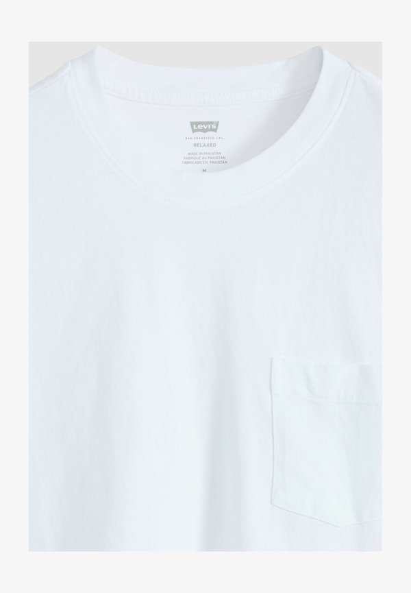 Levi's® RELAXED POCKET TEE - Basic T-shirt - garment dye fa- whites