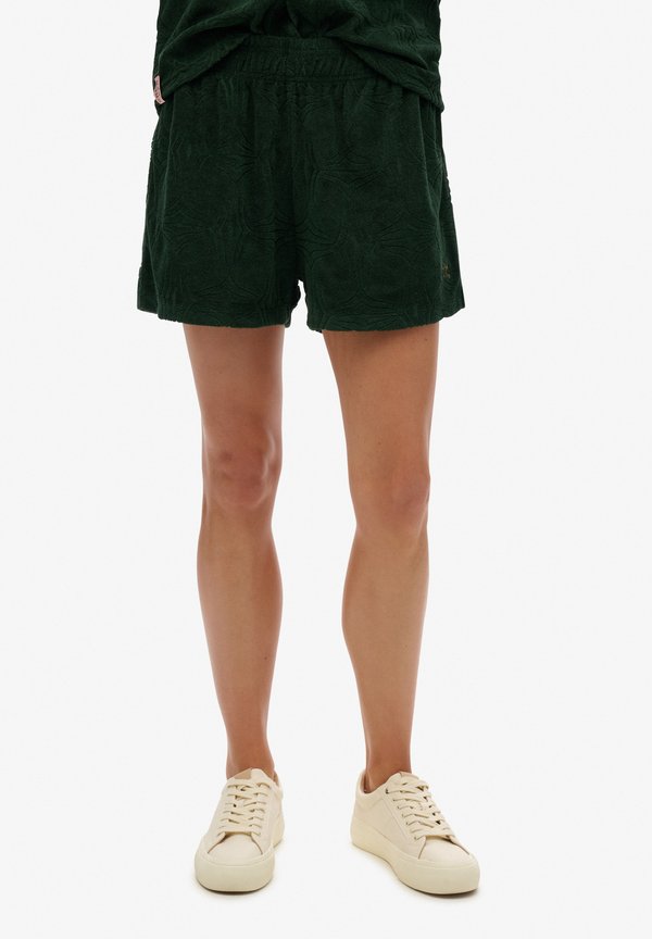 Superdry & Co COUNTRY CLUB - Shorts - enamel green