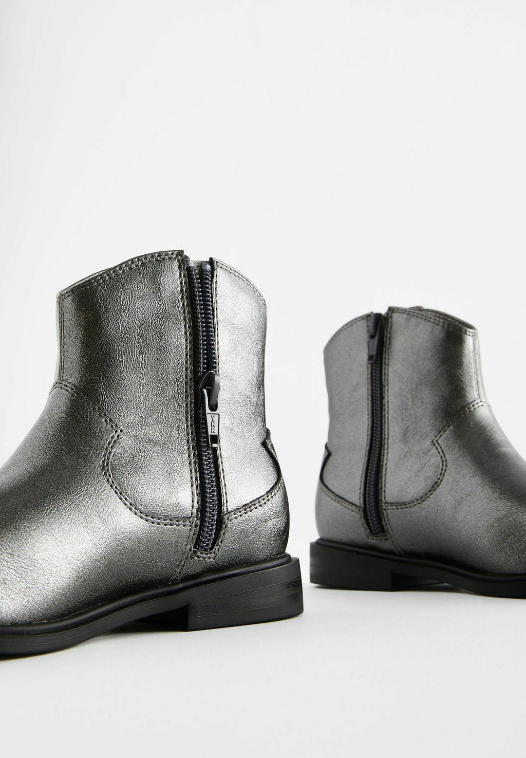 Next WESTERN TASSEL STANDARD